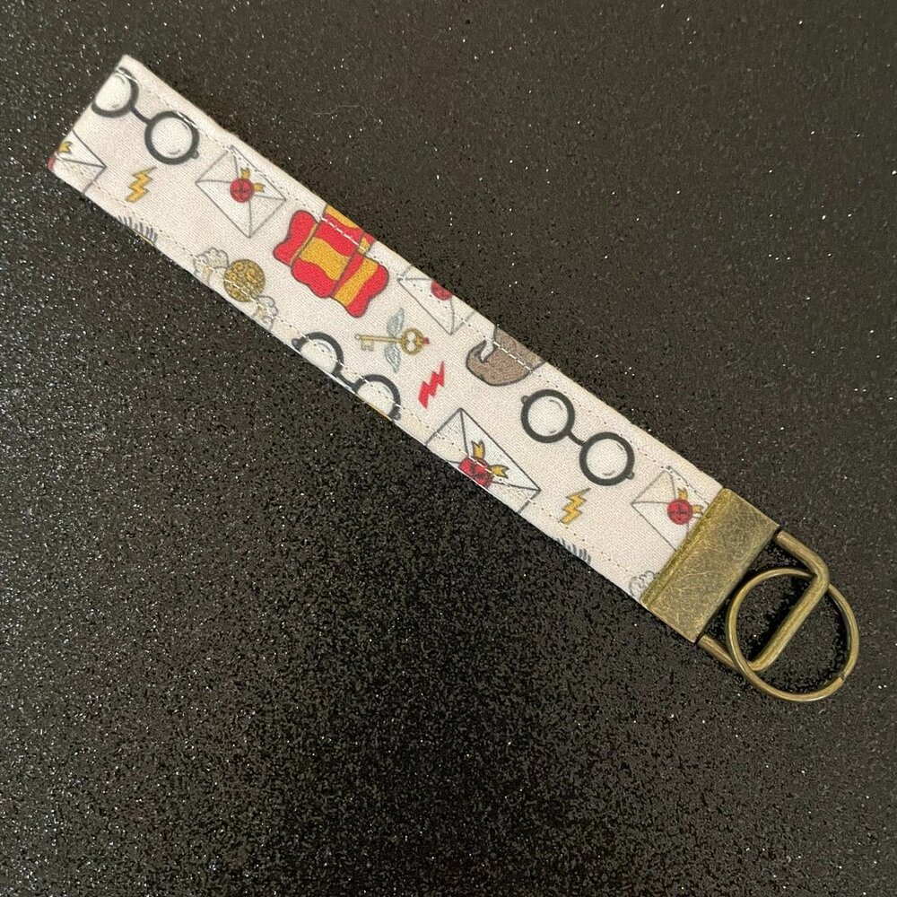 NWOT Harry Potter White Fabric Key Chain/Key Fob